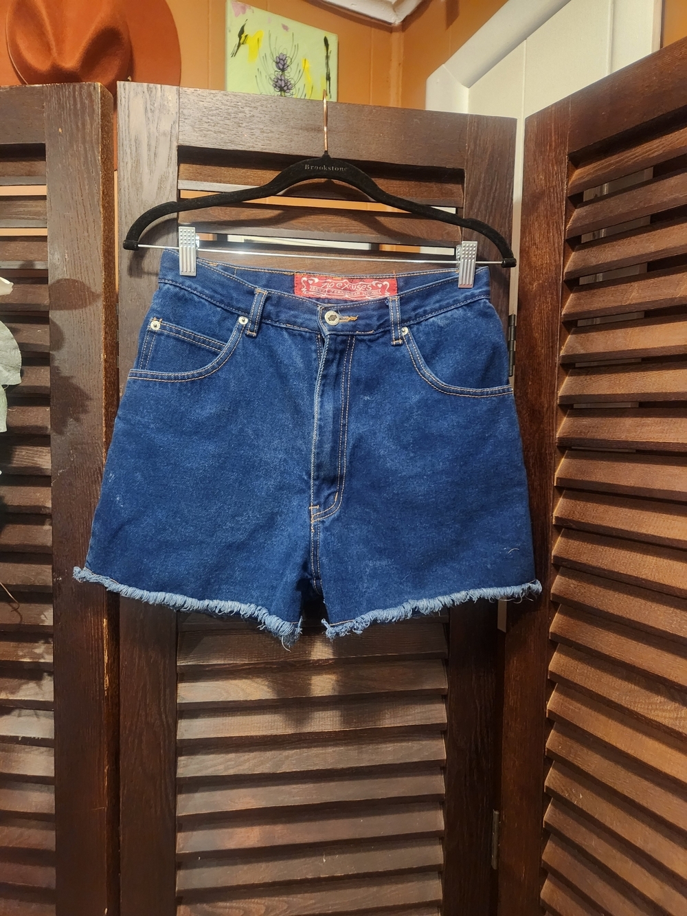 Vintage Dark Blue High-Waist Denim Shorts With Pin Up Patch